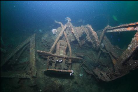 wreckage at starboard corner of the stern